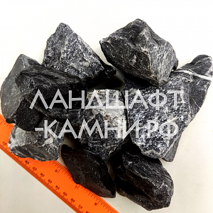 Чёрный доломитовый щебень 40-70 мм (гранит)