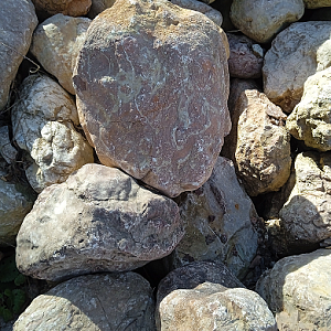 Розовый мрамор 150-200 мм